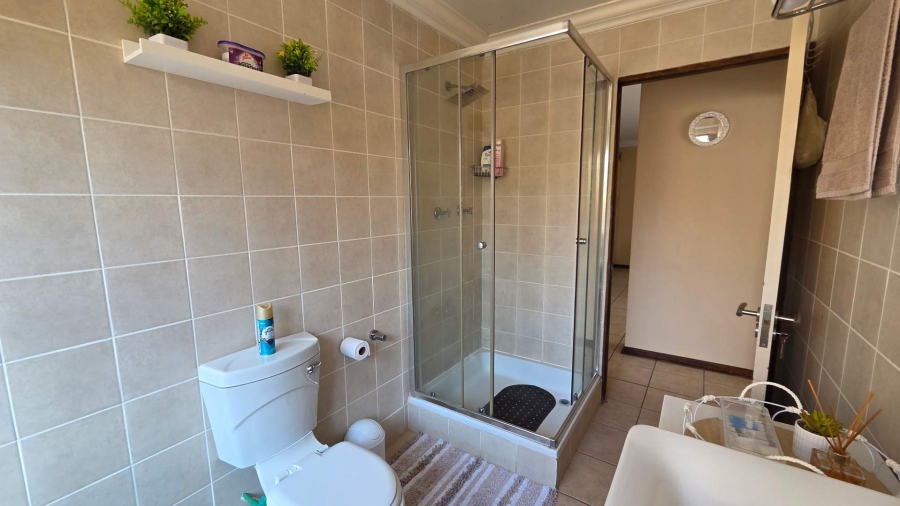 2 Bedroom Property for Sale in Wilgehof Free State